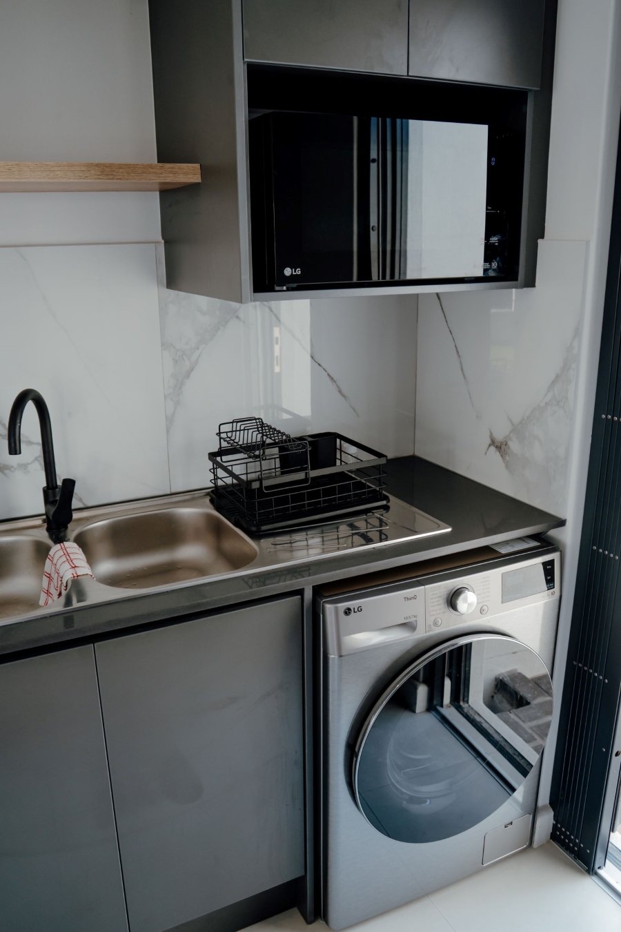 To Let 4 Bedroom Property for Rent in Sandown Western Cape